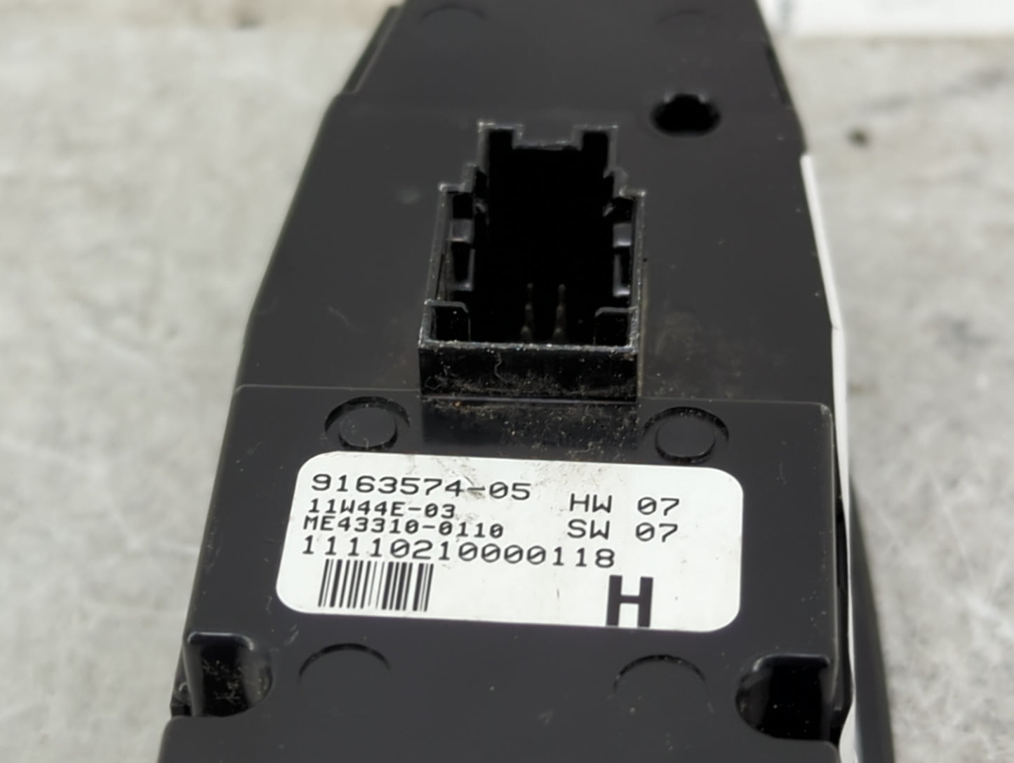 2012 Bmw 750xi Master Power Window Switch Replacement Driver Side Left P/N:9163574-05 ME43310-0110 Fits OEM Used Auto Parts