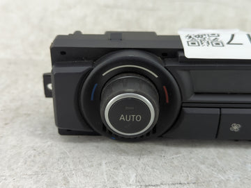2007-2013 Bmw X5 Climate Control Module Temperature AC/Heater Replacement P/N:9 215 514 Fits OEM Used Auto Parts