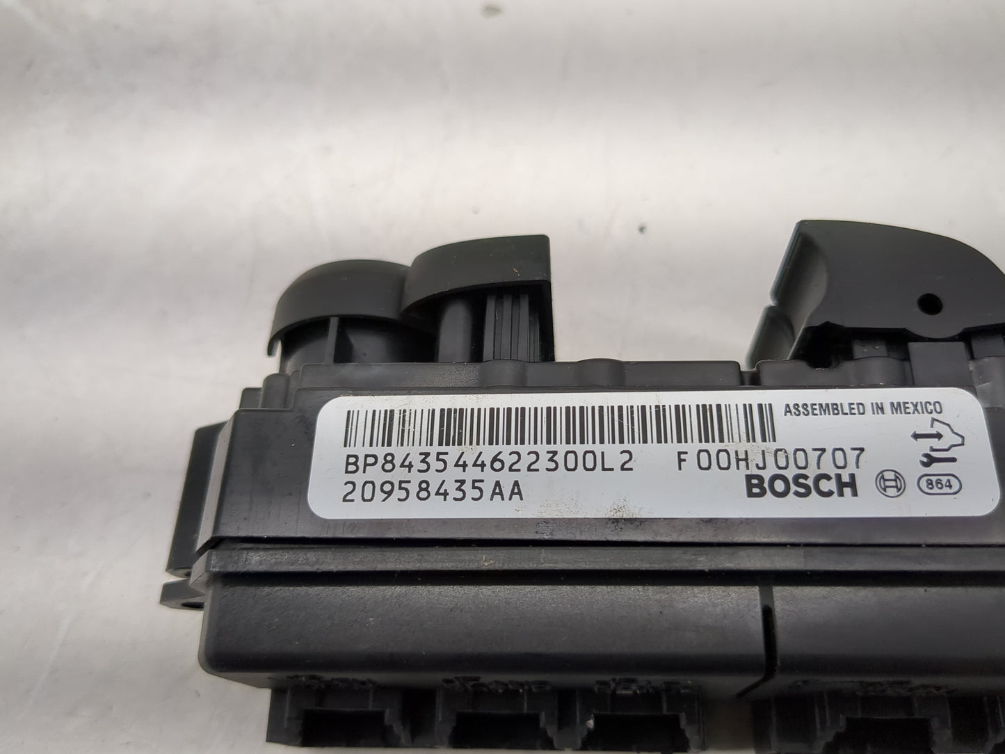 2010-2017 Buick Enclave Master Power Window Switch Replacement Driver Side Left P/N:20958435AA Fits OEM Used Auto Parts - Oe
