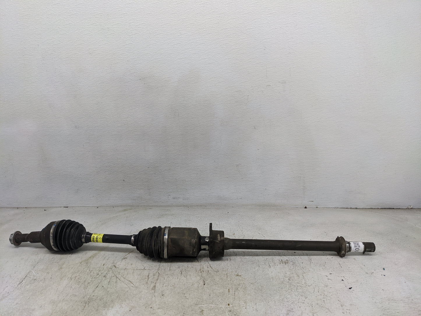 2008-2017 Buick Enclave Axle Shaft Front Passenger Cv C/v - Oemusedautoparts1.com