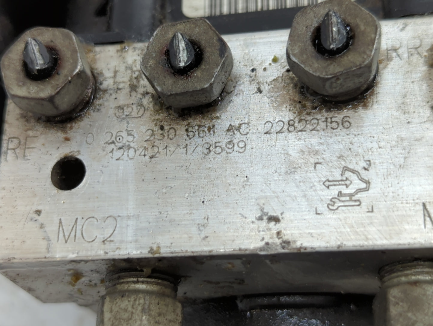 2012-2017 Buick Enclave ABS Pump Control Module Replacement P/N:0 265 230 661 AC 22822156 Fits Fits 2012 2013 2014 2015 2016