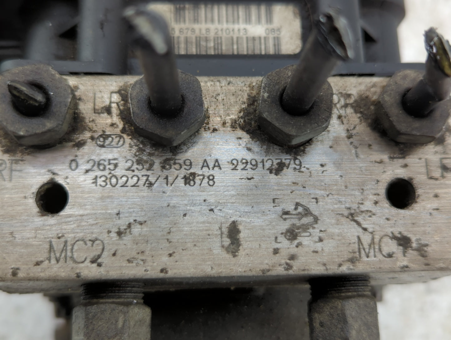 2012-2017 Buick Enclave ABS Pump Control Module Replacement P/N:22912779 23407415 Fits Fits 2012 2013 2014 2015 2016 2017 OE