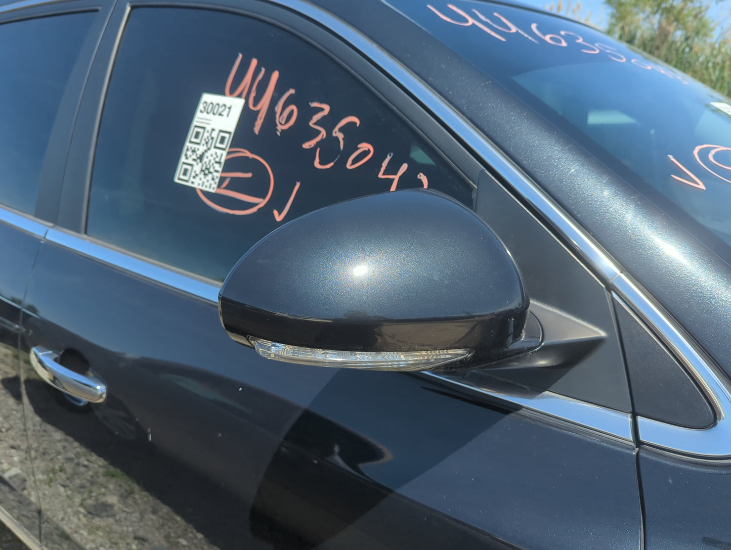 2008-2012 Buick Enclave Passenger Side View Mirror - Right Door Mirror OEM Used - Oemusedautoparts1.com