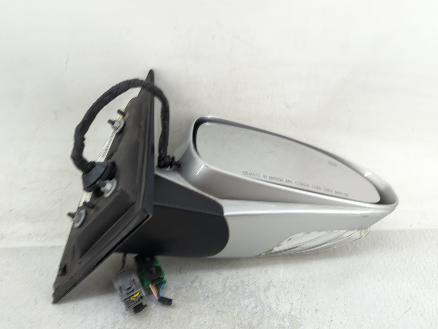 2008-2012 Buick Enclave Passenger Side View Mirror - Right Door Mirror OEM Used - Oemusedautoparts1.com