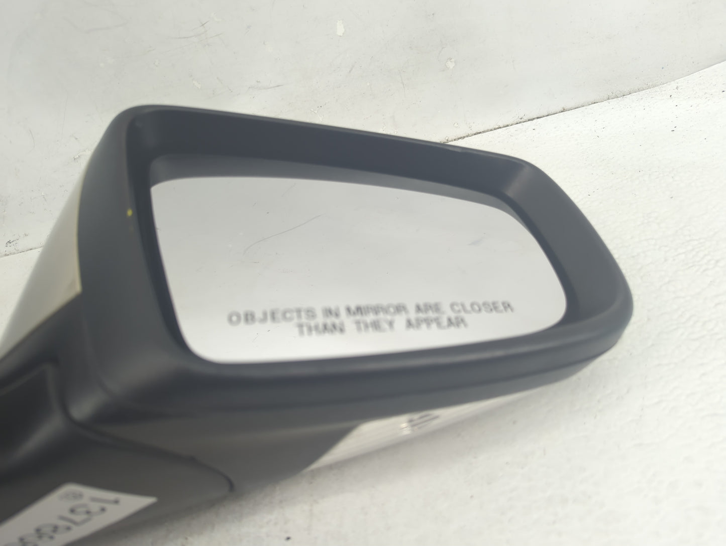 2010-2012 Buick Lacrosse Passenger Side View Mirror - Right Door Mirror OEM Used - Oemusedautoparts1.com