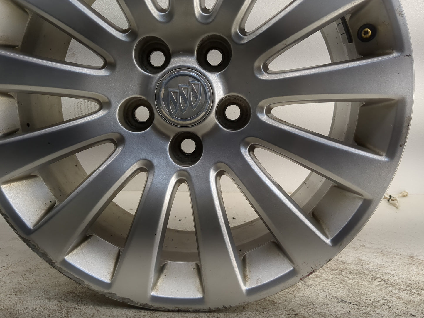 2011-2013 Buick Regal Oem Wheel Rim - Oemusedautoparts1.com