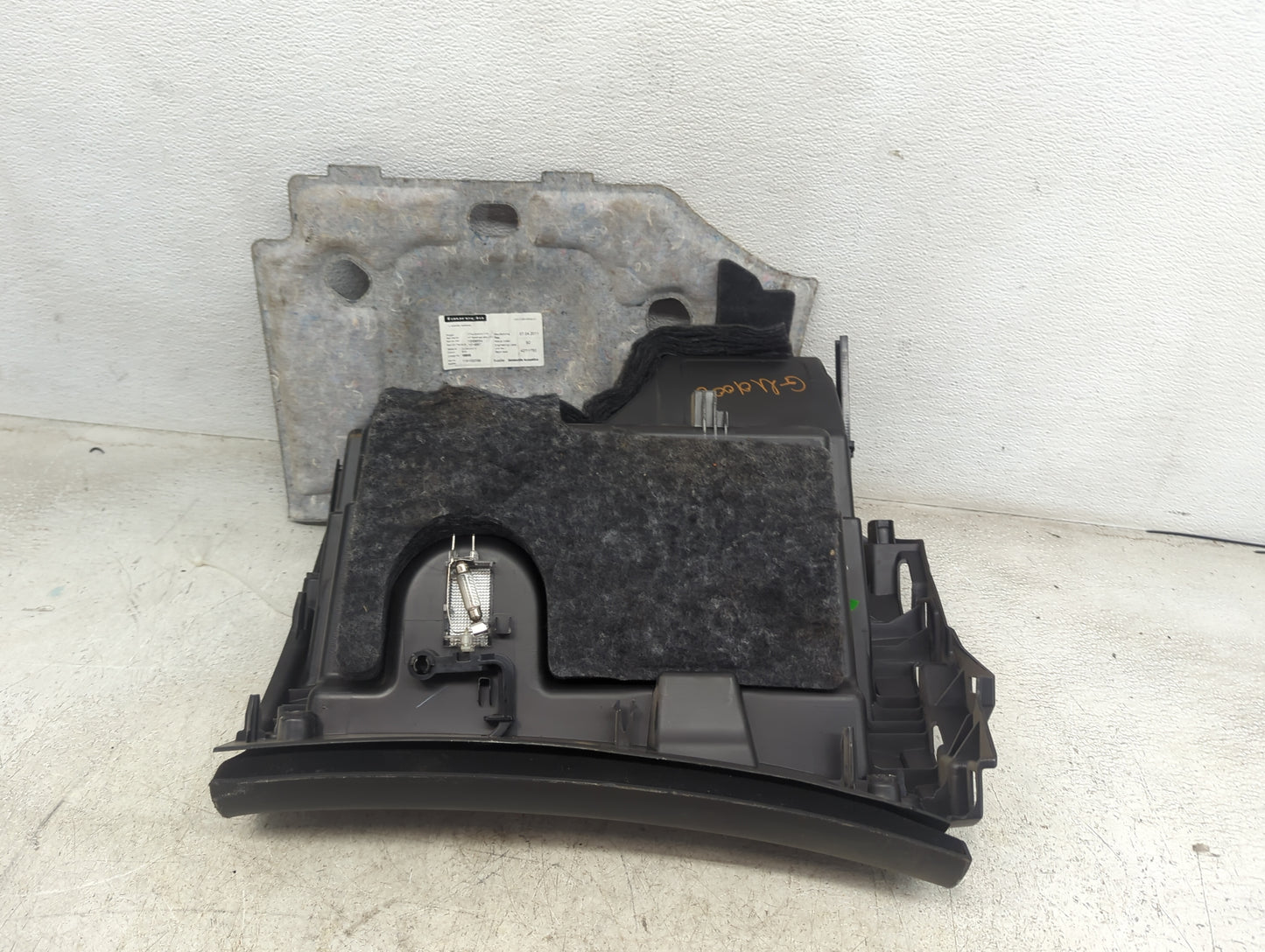 2012 Buick Regal Passenger Glove Box Door Storage Compartment Black - Oemusedautoparts1.com