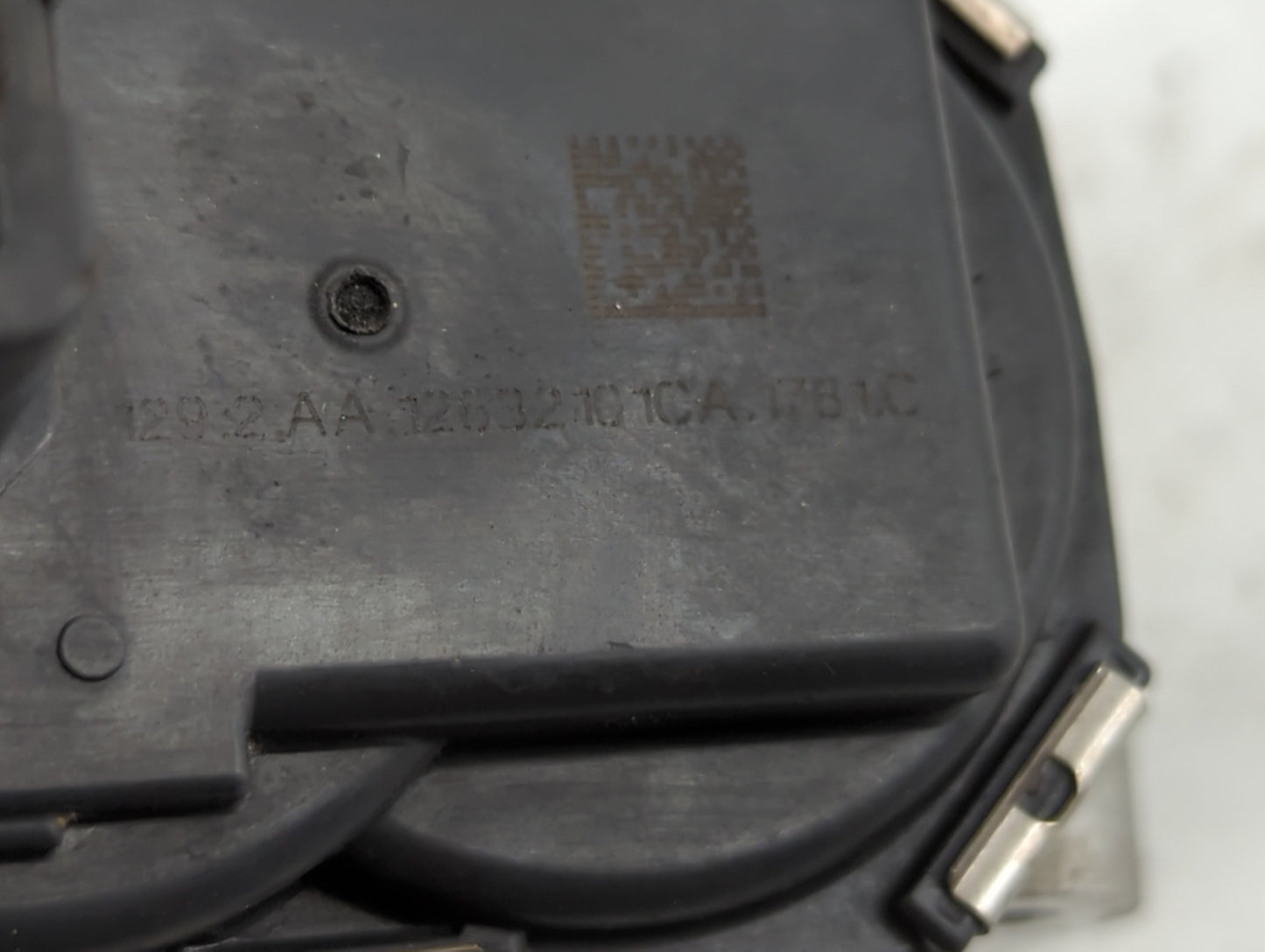 2012-2015 Buick Verano Throttle Body Fits Fits 2012 2013 2014 2015 OEM Used Auto Parts - Oemusedautoparts1.com
