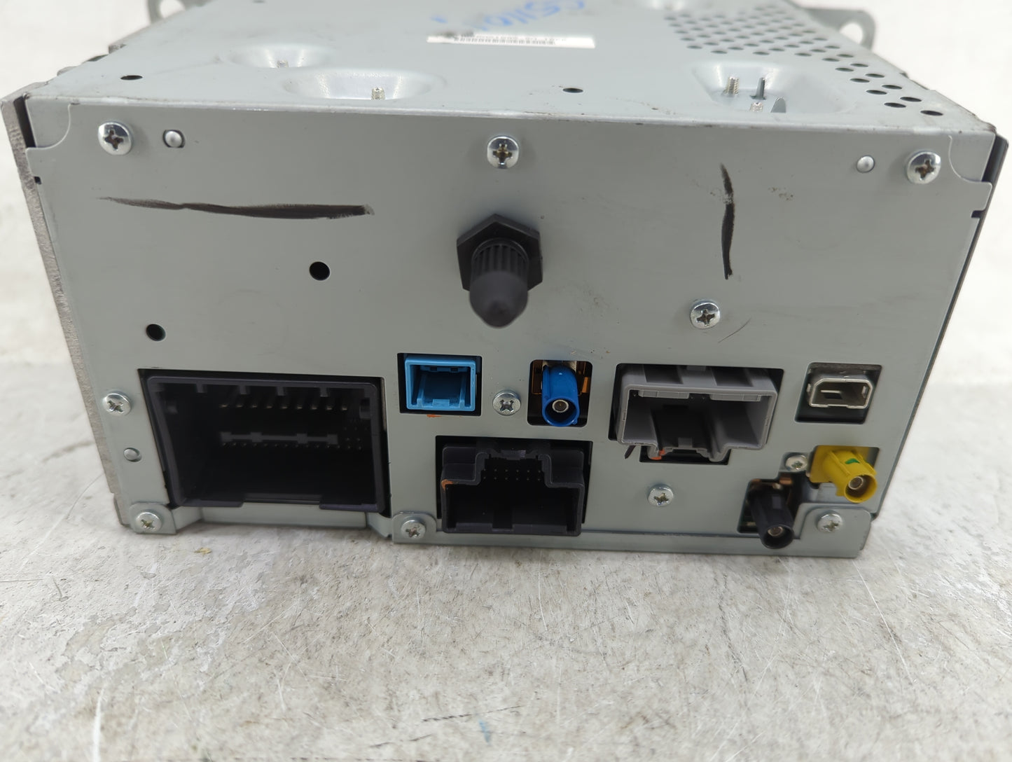 2012 Cadillac Srx Radio AM FM Cd Player Receiver Replacement Fits Fits 2013 OEM Used Auto Parts - Oemusedautoparts1.com