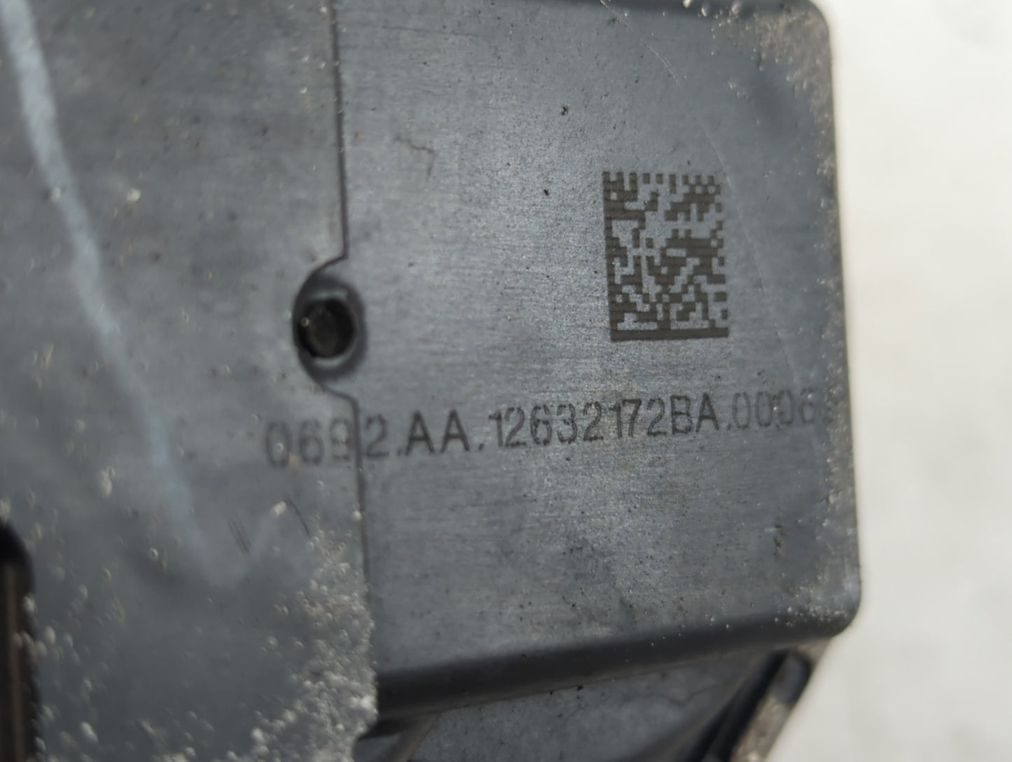 2012-2016 Cadillac Srx Throttle Body P/N:12632172BA Fits Fits 2012 2013 2014 2015 2016 2017 2018 2019 2020 2021 2022 OEM Use