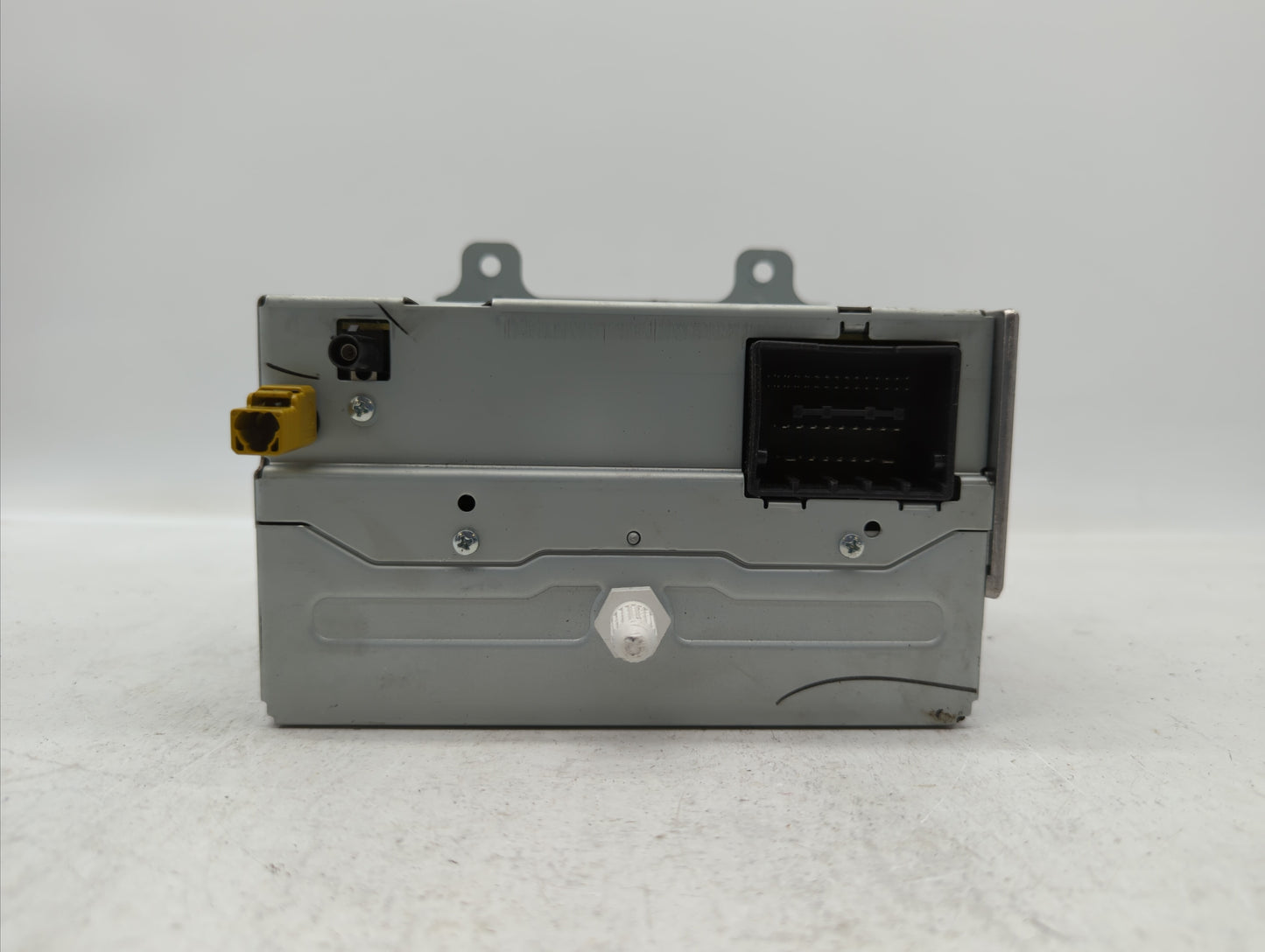2012 Chevrolet Camaro Radio AM FM Cd Player Receiver Replacement P/N:95914367 22870782, 22815634 Fits OEM Used Auto Parts -