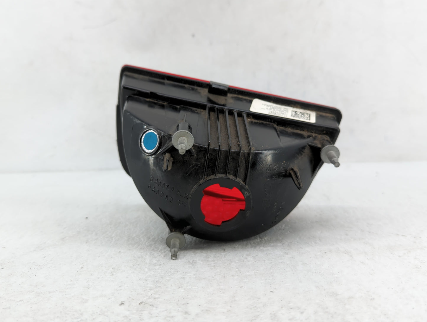 2010-2013 Chevrolet Camaro Tail Light Assembly Driver Left OEM P/N:92212647 PC50039, 320370 Fits Fits 2010 2011 2012 2013 OE