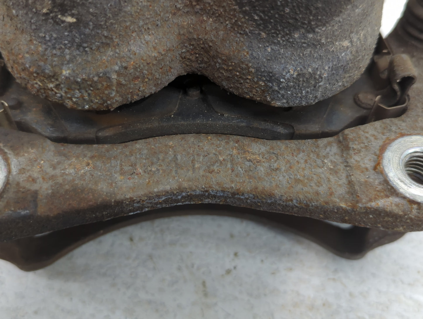 2012-2015 Chevrolet Captiva Sport Front Passenger Right Brake Caliper 775892 - Oemusedautoparts1.com