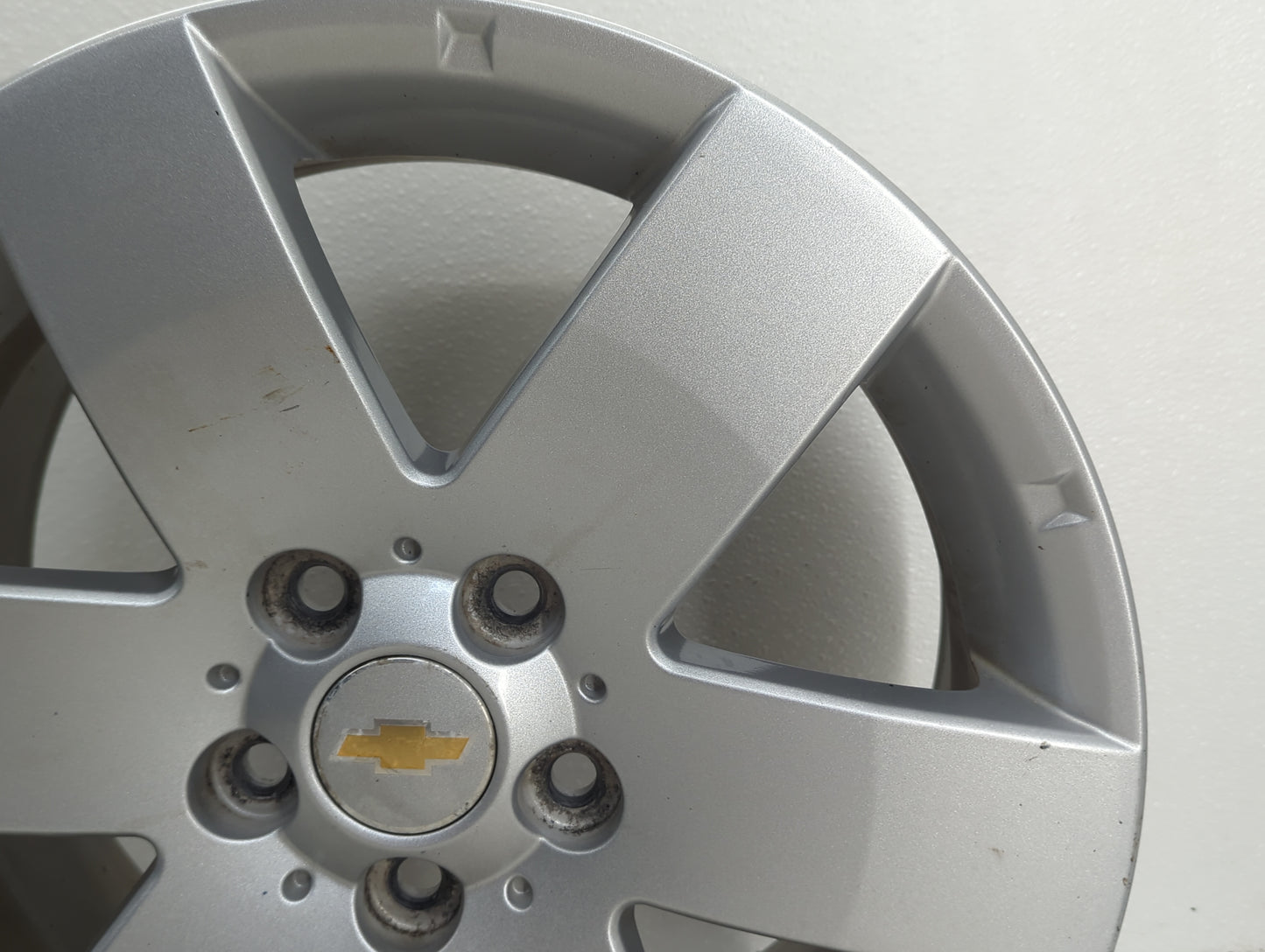 2012-2012 Chevrolet Captiva Sport Oem Wheel Rim 908294 - Oemusedautoparts1.com