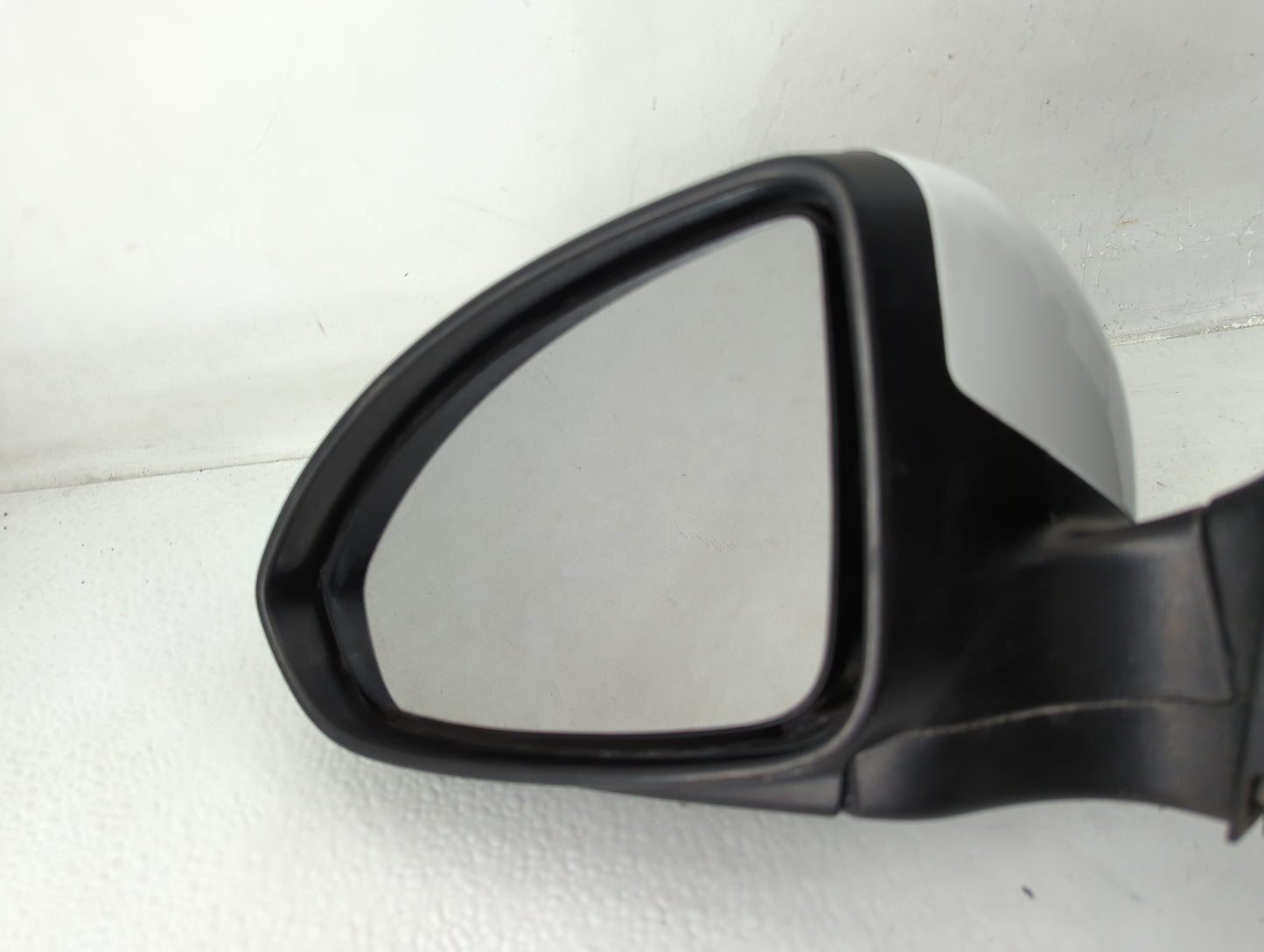 2011-2016 Chevrolet Cruze Driver Side View Mirror - Left Door Mirror OEM Used - Oemusedautoparts1.com