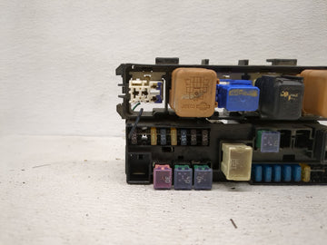 2011-2014 Chevrolet Cruze Fusebox Fuse Box Panel Relay Module P/N:95216200 Fits Fits 2011 2012 2013 2014 OEM Used Auto Parts