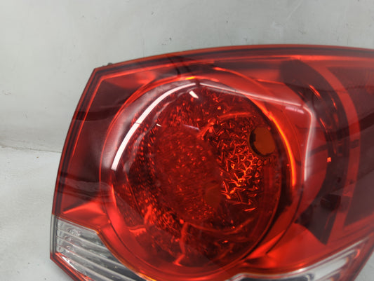 2011-2016 Chevrolet Cruze Tail Light Assembly Passenger Right OEM P/N:AIRST 11 1P Fits Fits 2011 2012 2013 2014 2015 2016 OEM Used Auto Parts