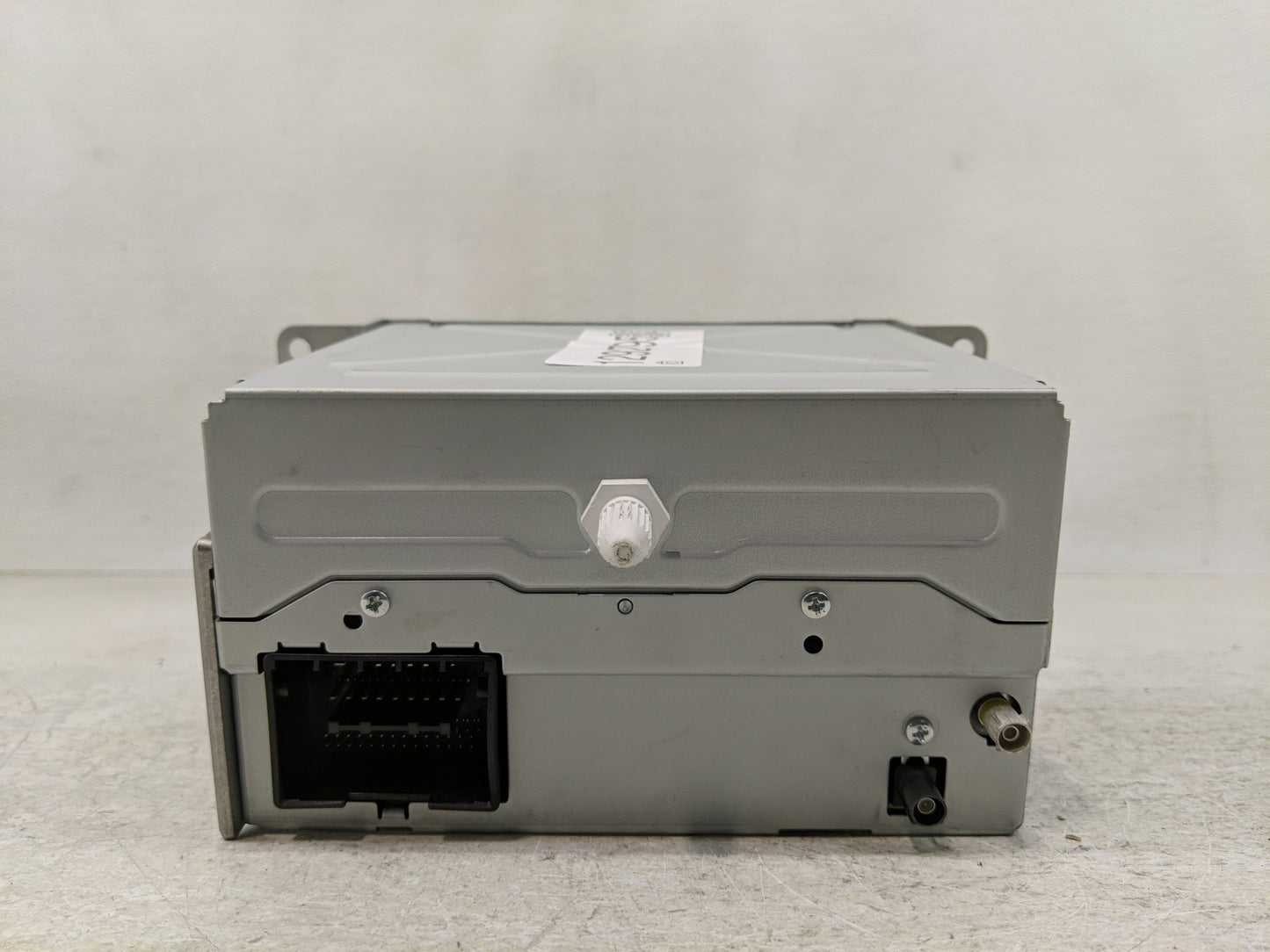 2011-2012 Chevrolet Cruze Radio AM FM Cd Player Receiver Replacement P/N:22870782 Fits Fits 2010 2011 2012 OEM Used Auto Par