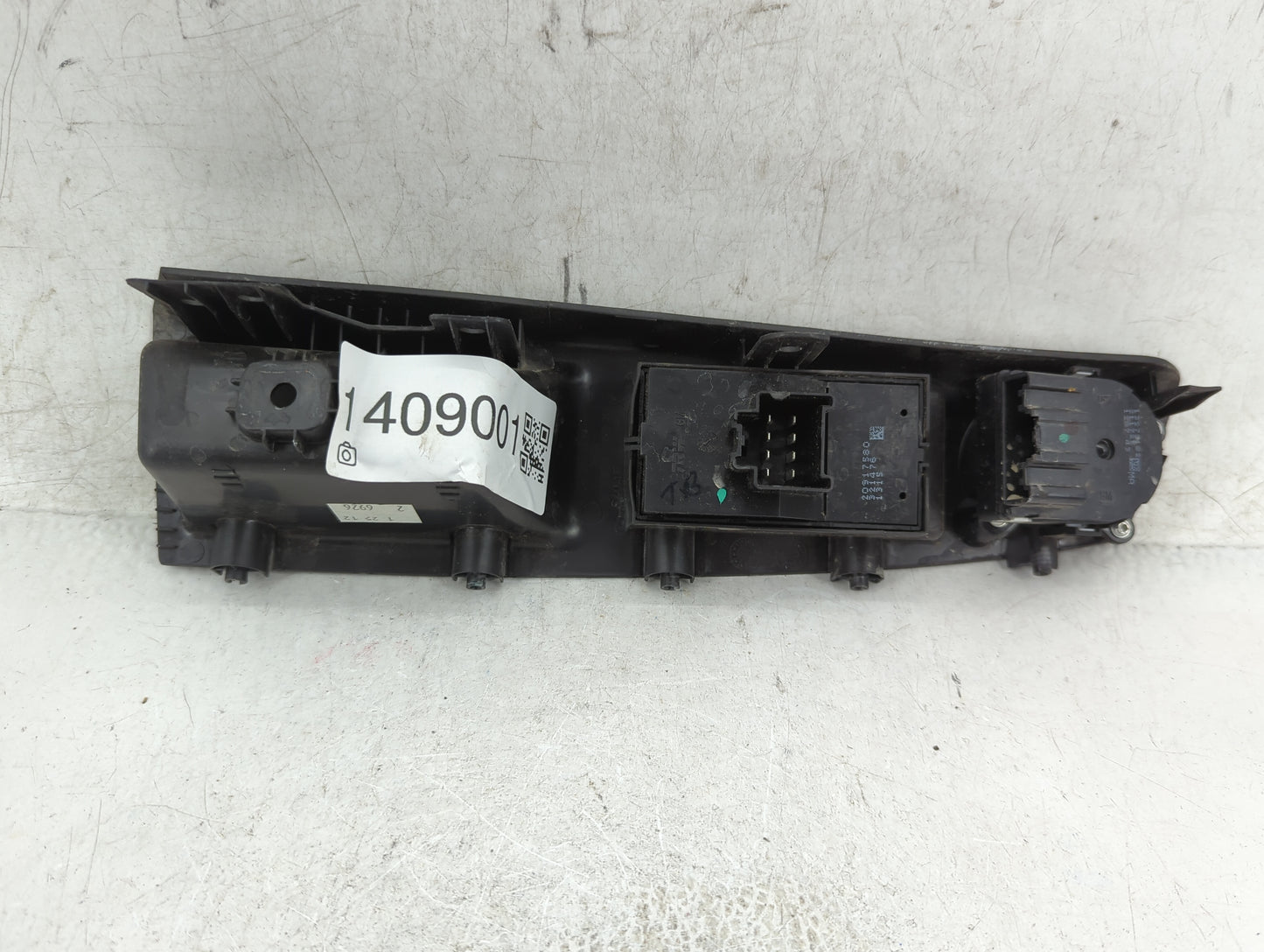 2011-2013 Chevrolet Cruze Master Power Window Switch Replacement Driver Side Left P/N:877569434 G509-L020286AA Fits OEM Used