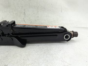 2012 Chevrolet Cruze Spare Scissor Car Jack