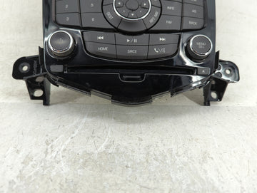 2012-2016 Chevrolet Cruze Radio AM FM Cd Player Receiver Replacement P/N:95914368 Fits Fits 2012 2013 2014 2015 2016 OEM Used Auto Parts