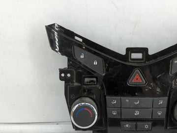 2011-2012 Chevrolet Cruze Climate Control Module Temperature AC/Heater Replacement P/N:96983927 95017054 Fits Fits 2011 2012 OEM Used Auto Parts