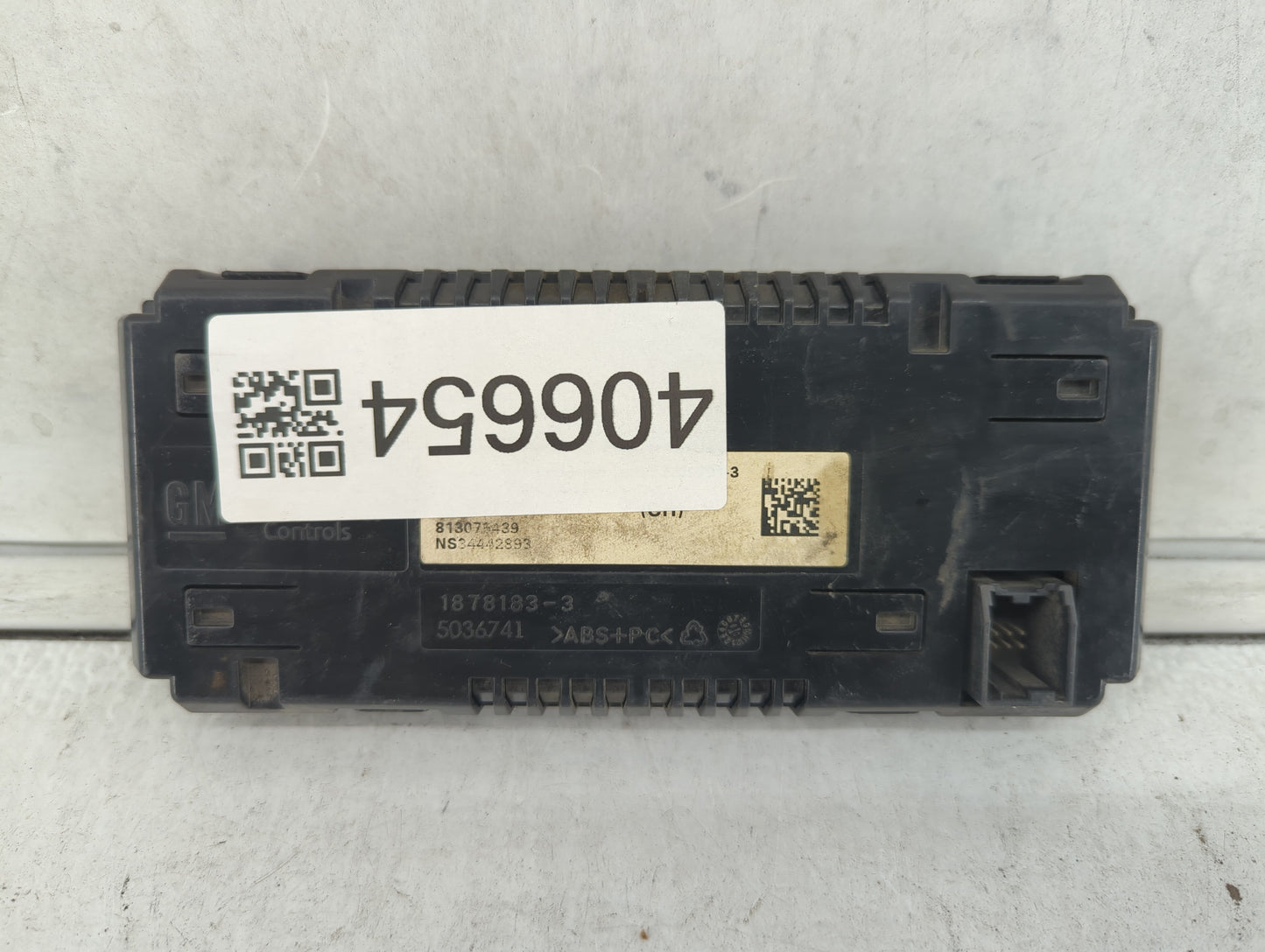 2011-2016 Chevrolet Cruze Information Display Screen - Oemusedautoparts1.com
