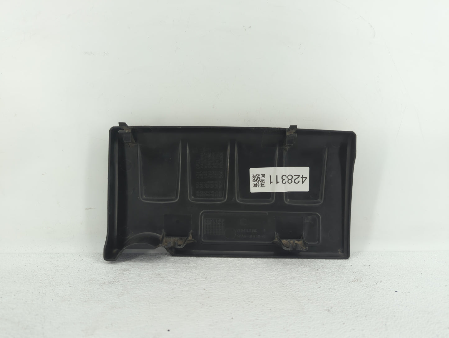 2012 Chevrolet Cruze Engine Cover - Oemusedautoparts1.com