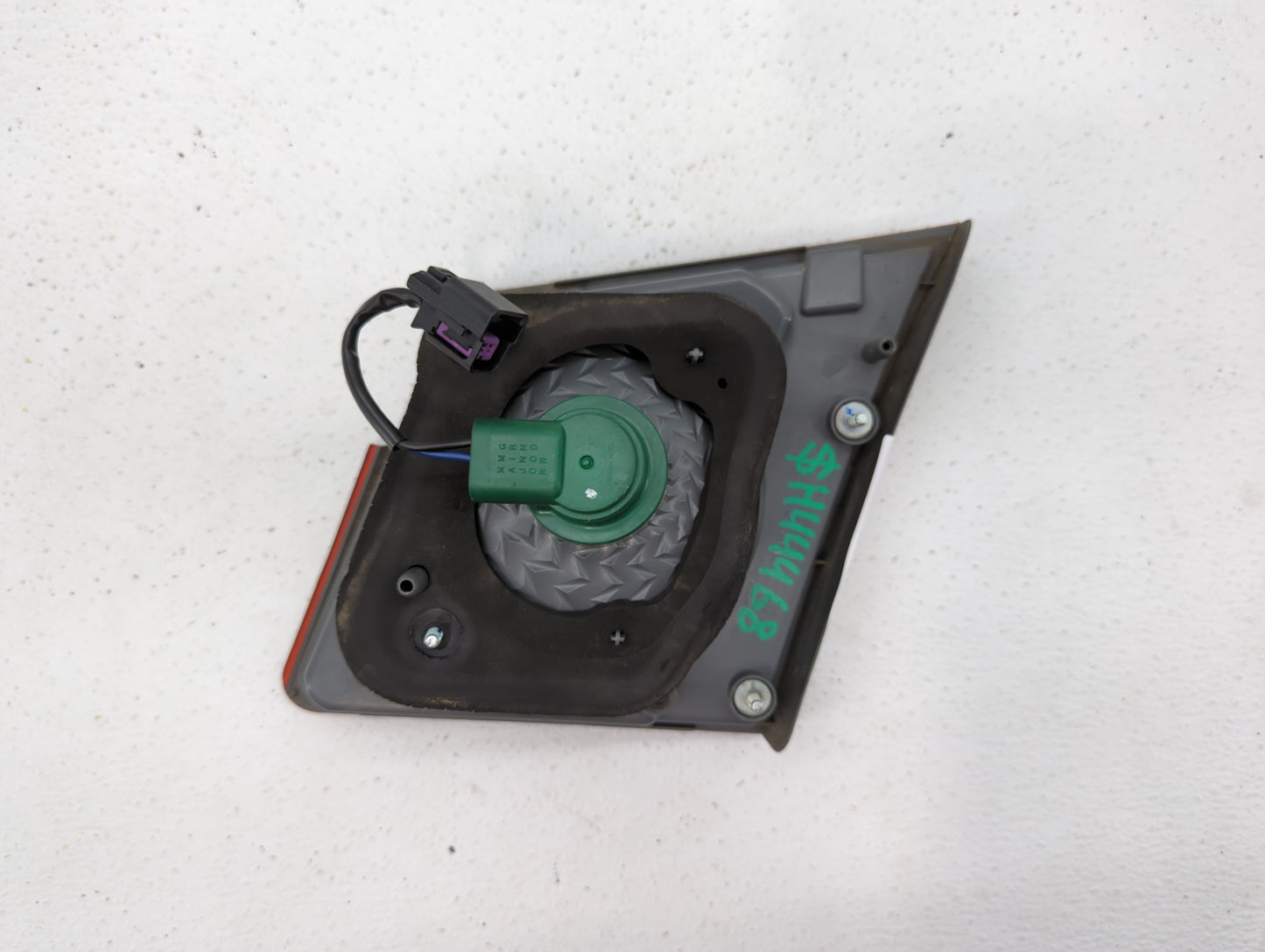 2011-2016 Chevrolet Cruze Tail Light Assembly Driver Left OEM P/N:3057KLCP Fits Fits 2011 2012 2013 2014 2015 2016 OEM Used