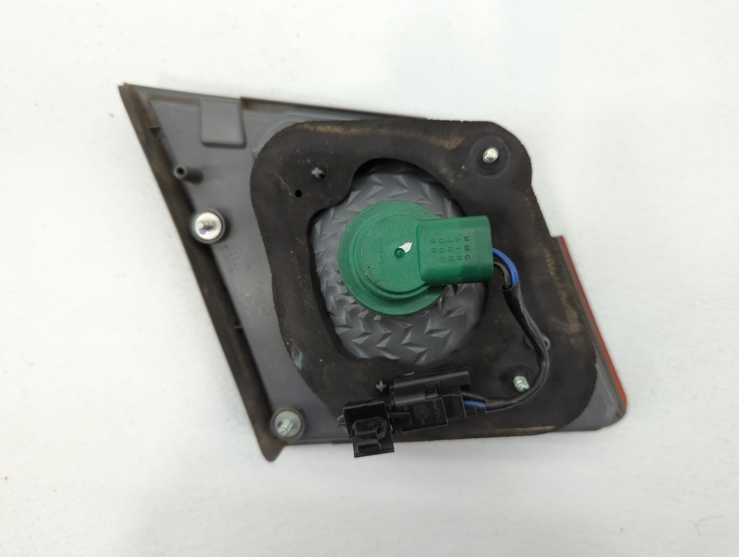 2011-2016 Chevrolet Cruze Tail Light Assembly Passenger Right OEM Fits Fits 2011 2012 2013 2014 2015 2016 OEM Used Auto Part