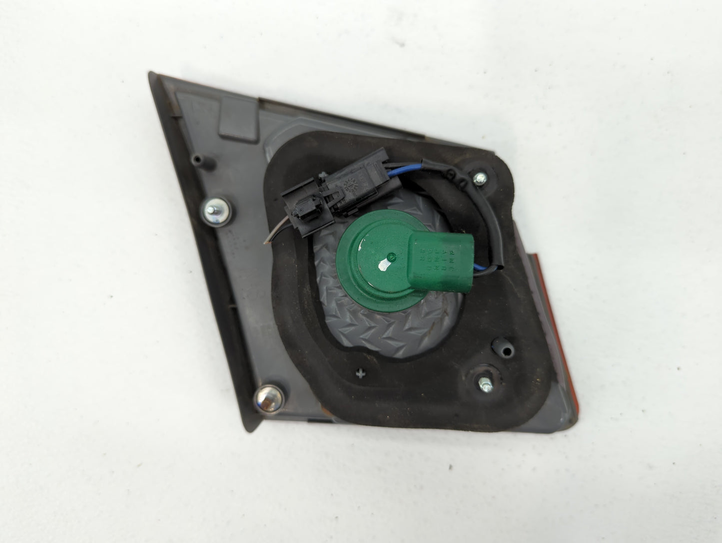 2011-2016 Chevrolet Cruze Tail Light Assembly Passenger Right OEM Fits Fits 2011 2012 2013 2014 2015 2016 OEM Used Auto Part