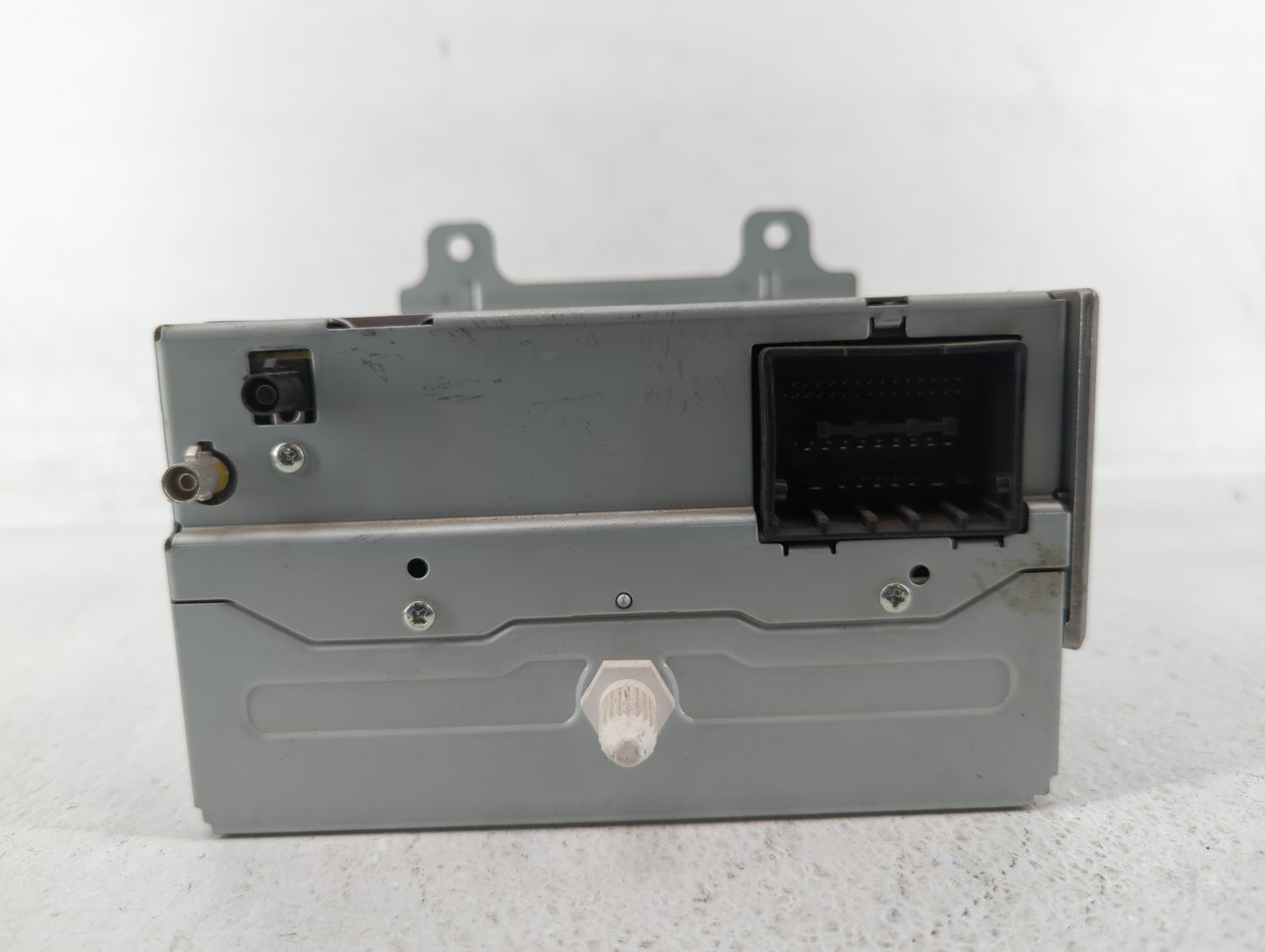 2011-2012 Chevrolet Cruze Am Fm Cd Player Radio Receiver - Oemusedautoparts1.com