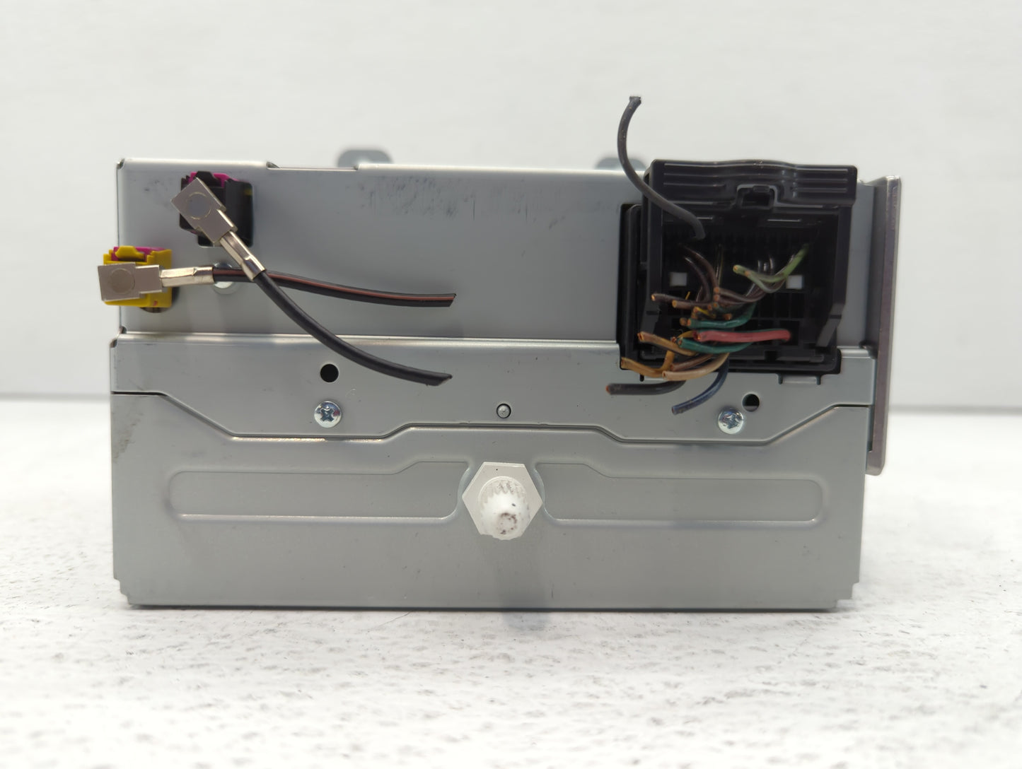 2011-2012 Chevrolet Cruze Radio AM FM Cd Player Receiver Replacement P/N:20983517 22870782, 95914367 Fits Fits 2010 2011 201