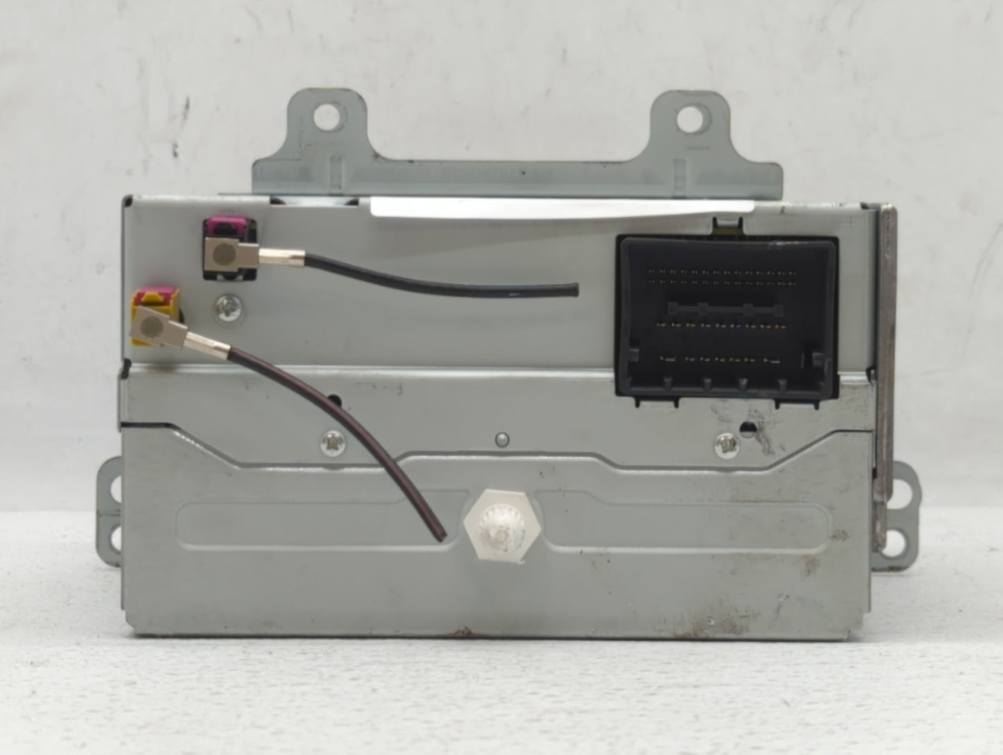2012-2012 Chevrolet Cruze Am Fm Cd Player Radio Receiver - Oemusedautoparts1.com