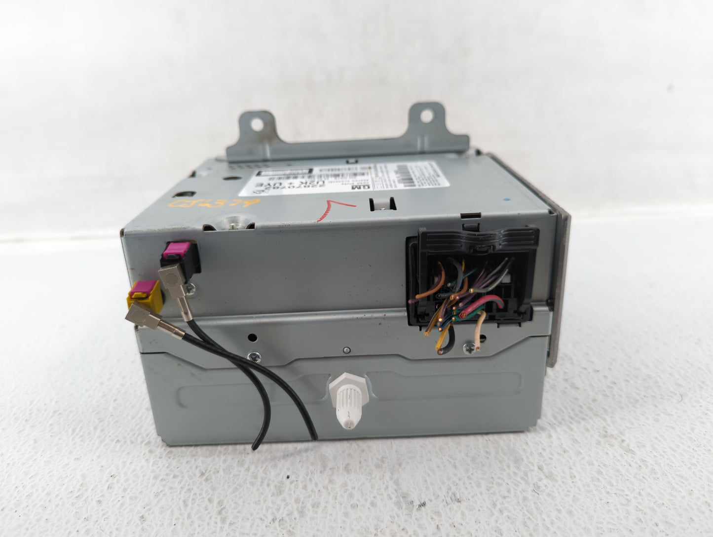 2012-2012 Chevrolet Cruze Am Fm Cd Player Radio Receiver - Oemusedautoparts1.com