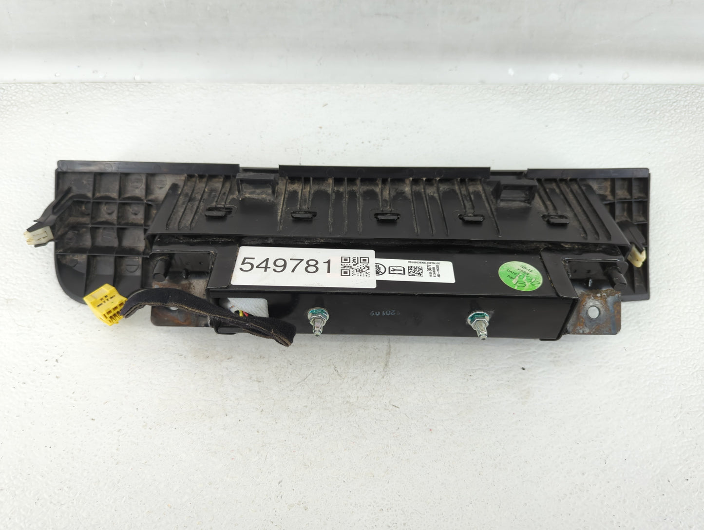 2011-2012 Chevrolet Cruze Air Bag Passenger Right Knee OEM P/N:95483077 Fits Fits 2011 2012 OEM Used Auto Parts - Oemusedaut