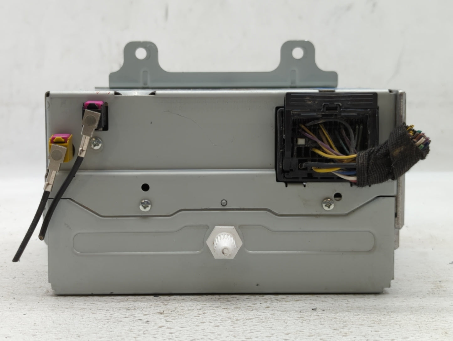 2012-2012 Chevrolet Cruze Am Fm Cd Player Radio Receiver - Oemusedautoparts1.com