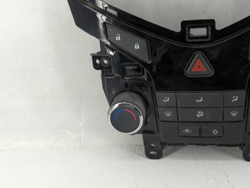 2011-2012 Chevrolet Cruze Climate Control Module Temperature AC/Heater Replacement P/N:95017054 Fits Fits 2011 2012 OEM Used Auto Parts