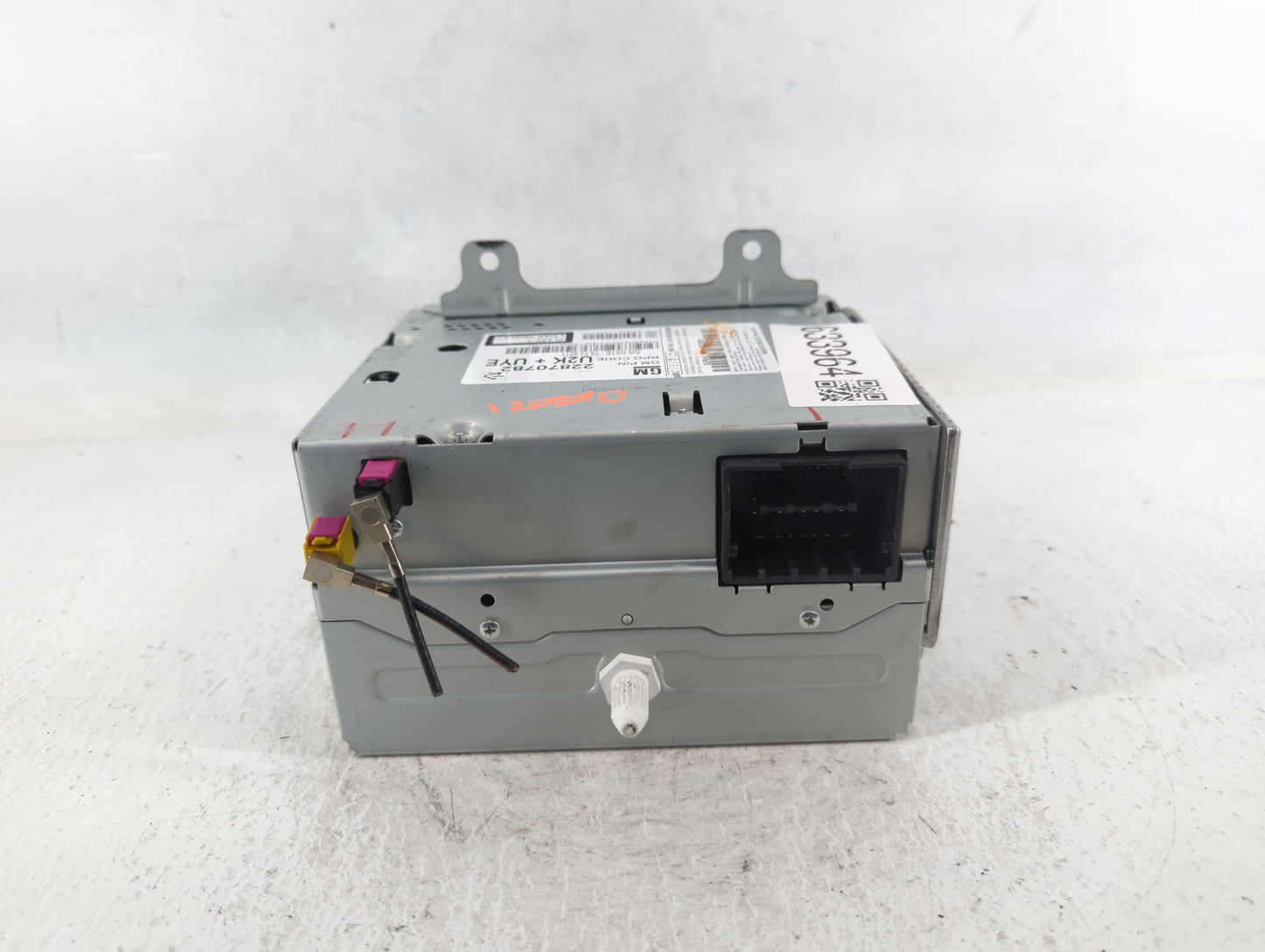 2011-2012 Chevrolet Cruze Am Fm Cd Player Radio Receiver - Oemusedautoparts1.com