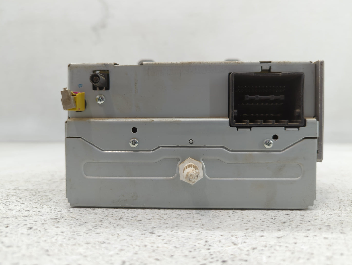 2011-2012 Chevrolet Cruze Radio AM FM Cd Player Receiver Replacement P/N:22870782 Fits Fits 2010 2011 2012 OEM Used Auto Par