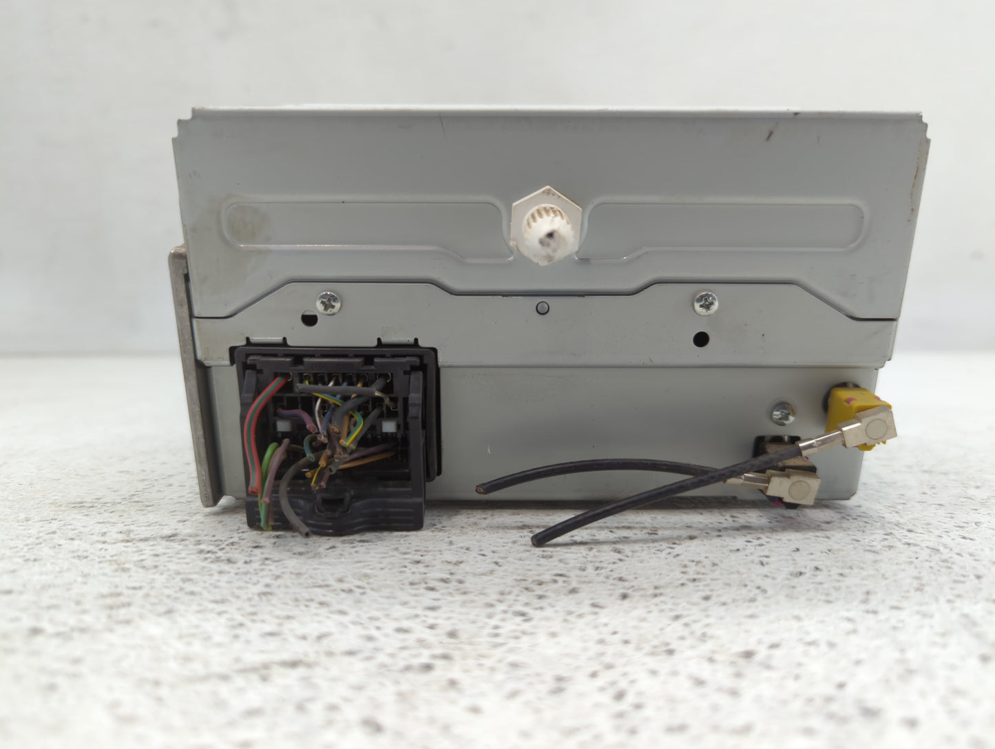 2011-2012 Chevrolet Cruze Radio AM FM Cd Player Receiver Replacement P/N:22870782 Fits Fits 2010 2011 2012 OEM Used Auto Par