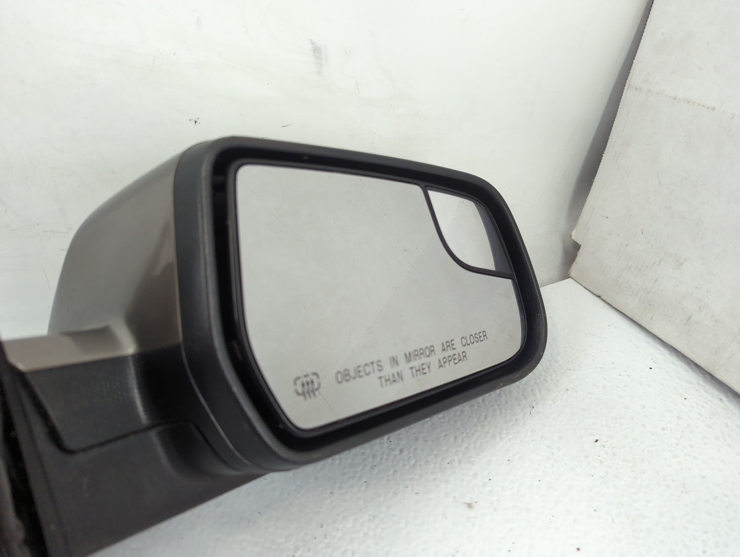 2011-2014 Chevrolet Equinox Passenger Side View Mirror - Right Door Mirror OEM Used - Oemusedautoparts1.com