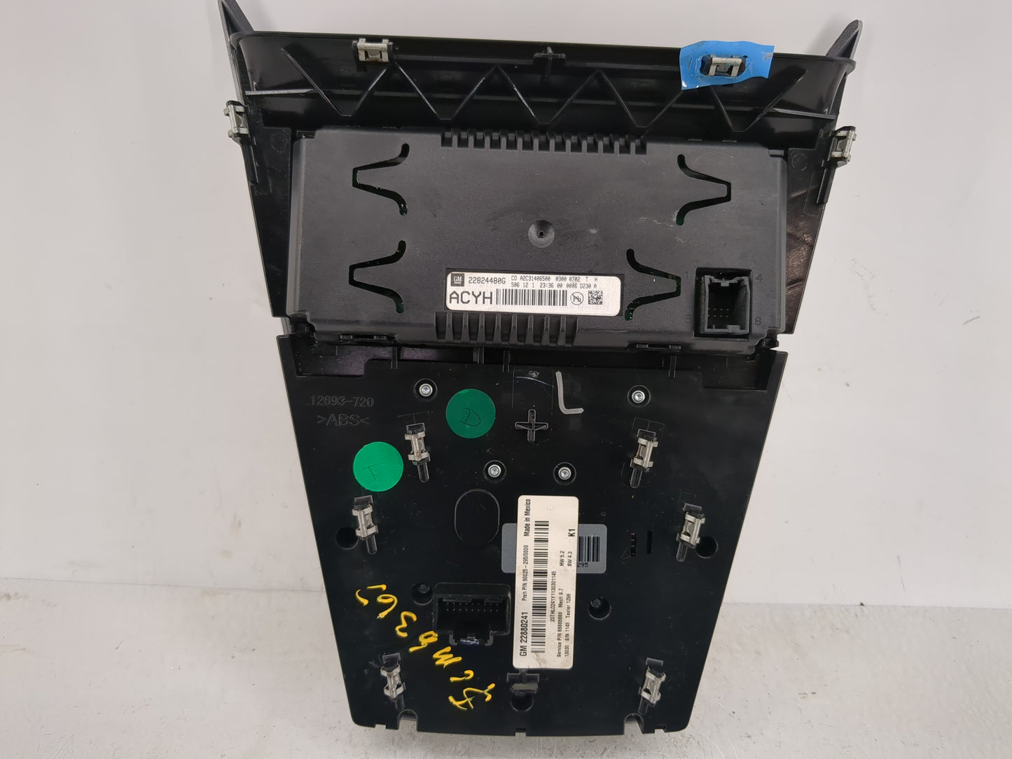 2012-2015 Chevrolet Equinox Radio Control Panel - Oemusedautoparts1.com
