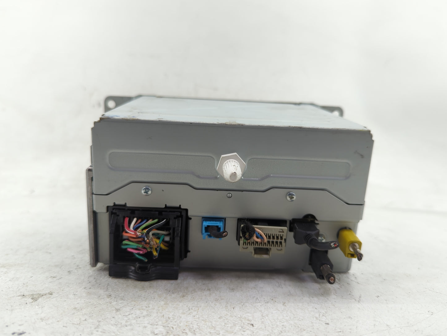 2012 Chevrolet Equinox Radio AM FM Cd Player Receiver Replacement P/N:22869279 Fits OEM Used Auto Parts - Oemusedautoparts1.
