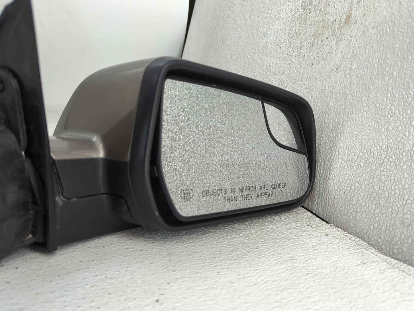 2011-2014 Chevrolet Equinox Passenger Side View Mirror - Right Door Mirror OEM Used - Oemusedautoparts1.com