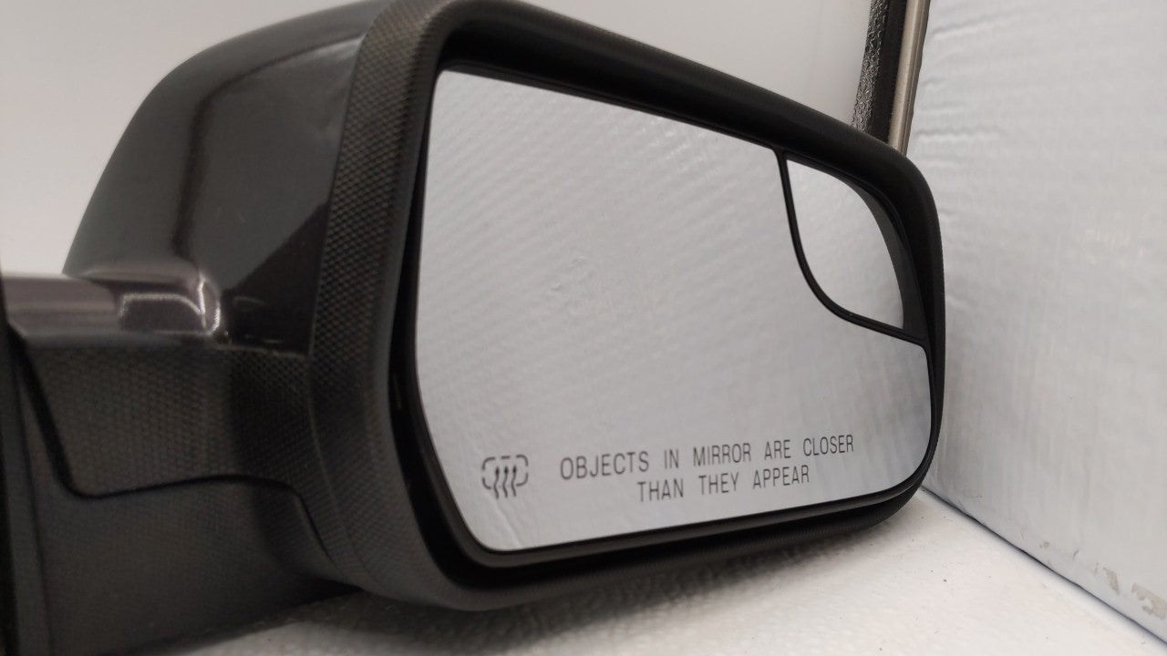 2011-2014 Chevrolet Equinox Passenger Side View Mirror - Right Door Mirror OEM Used - Oemusedautoparts1.com
