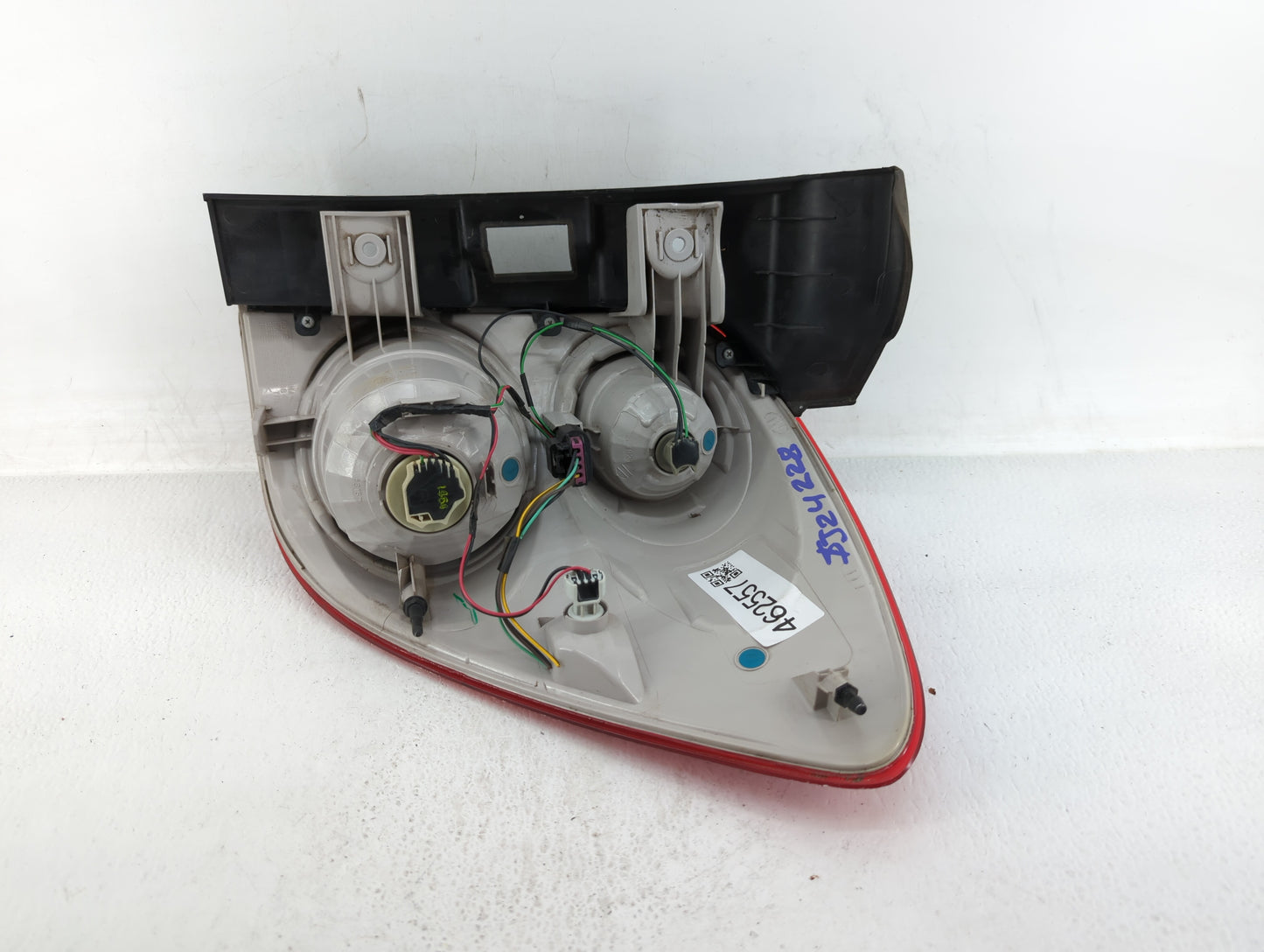 2010-2015 Chevrolet Equinox Tail Light Assembly Driver Left OEM P/N:10 DOT 1L GH Fits Fits 2010 2011 2012 2013 2014 2015 OE