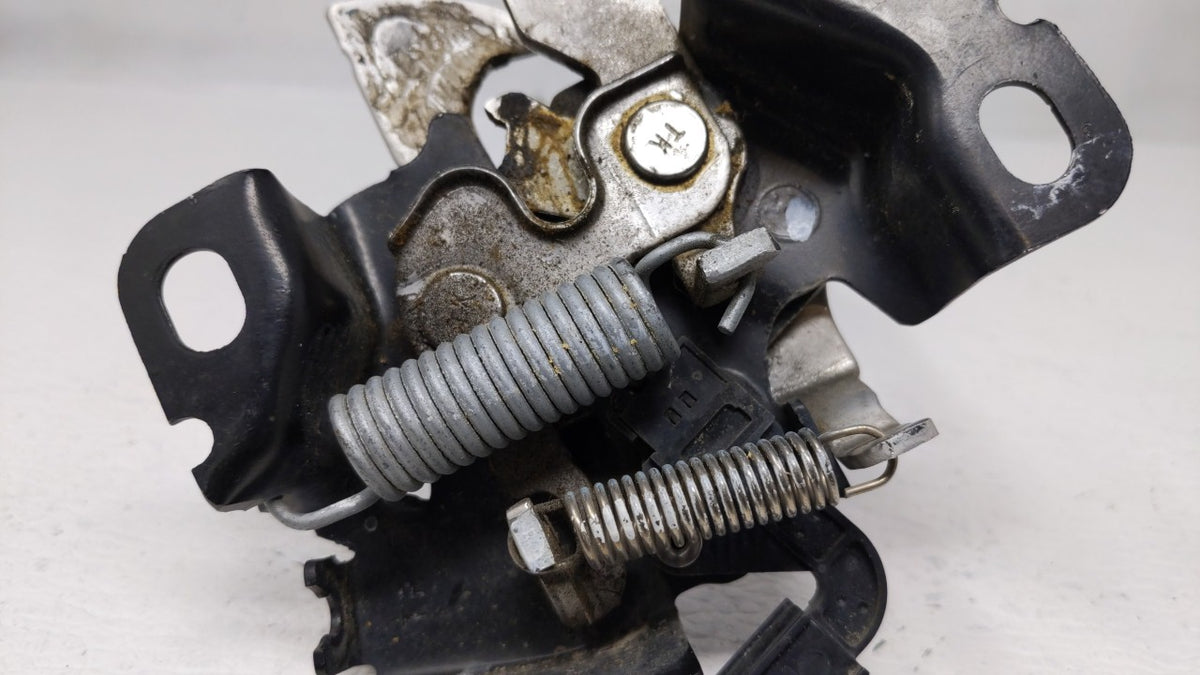 2012 Chevrolet Impala Hood Latch Assembly 117348 - Oemusedautoparts1.com