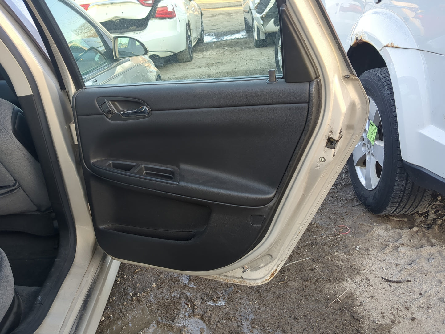 2006-2016 Chevrolet Impala Passenger Rear Door Oem - Oemusedautoparts1.com