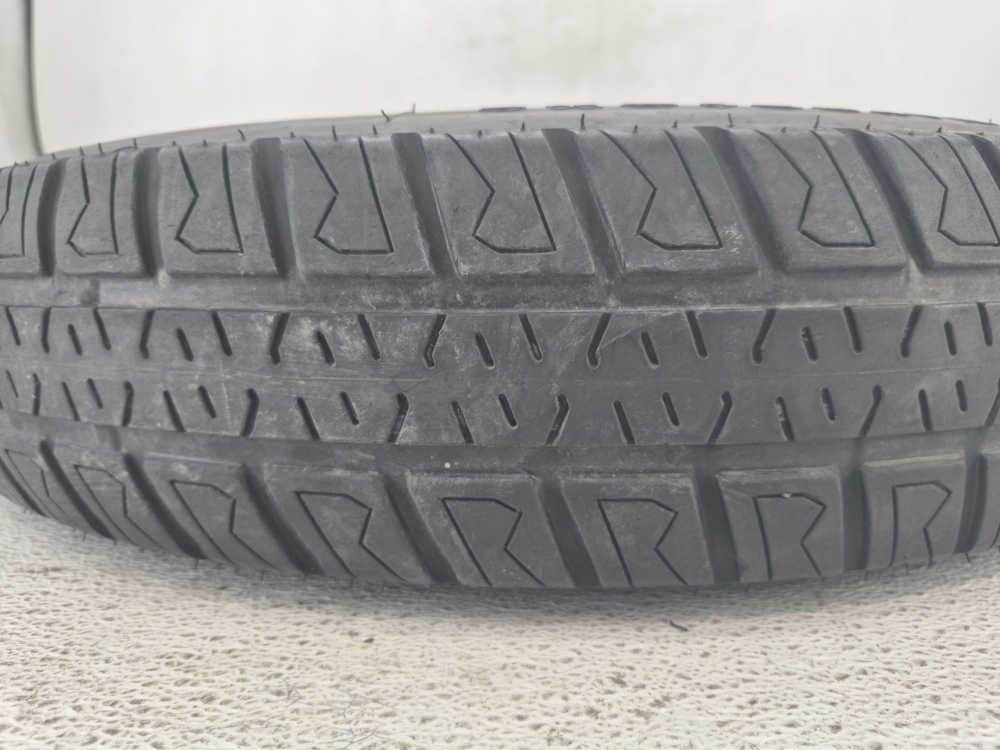 2000-2016 Chevrolet Impala Spare Donut Tire Wheel Rim Oem 1462464 - Oemusedautoparts1.com